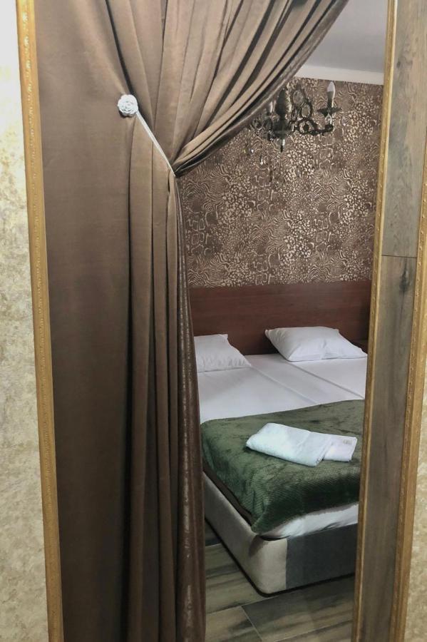 Гостевой Дом Siella Hotel Suhumi Exterior foto