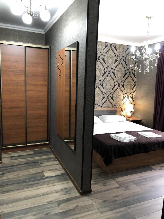 Гостевой Дом Siella Hotel Suhumi Exterior foto